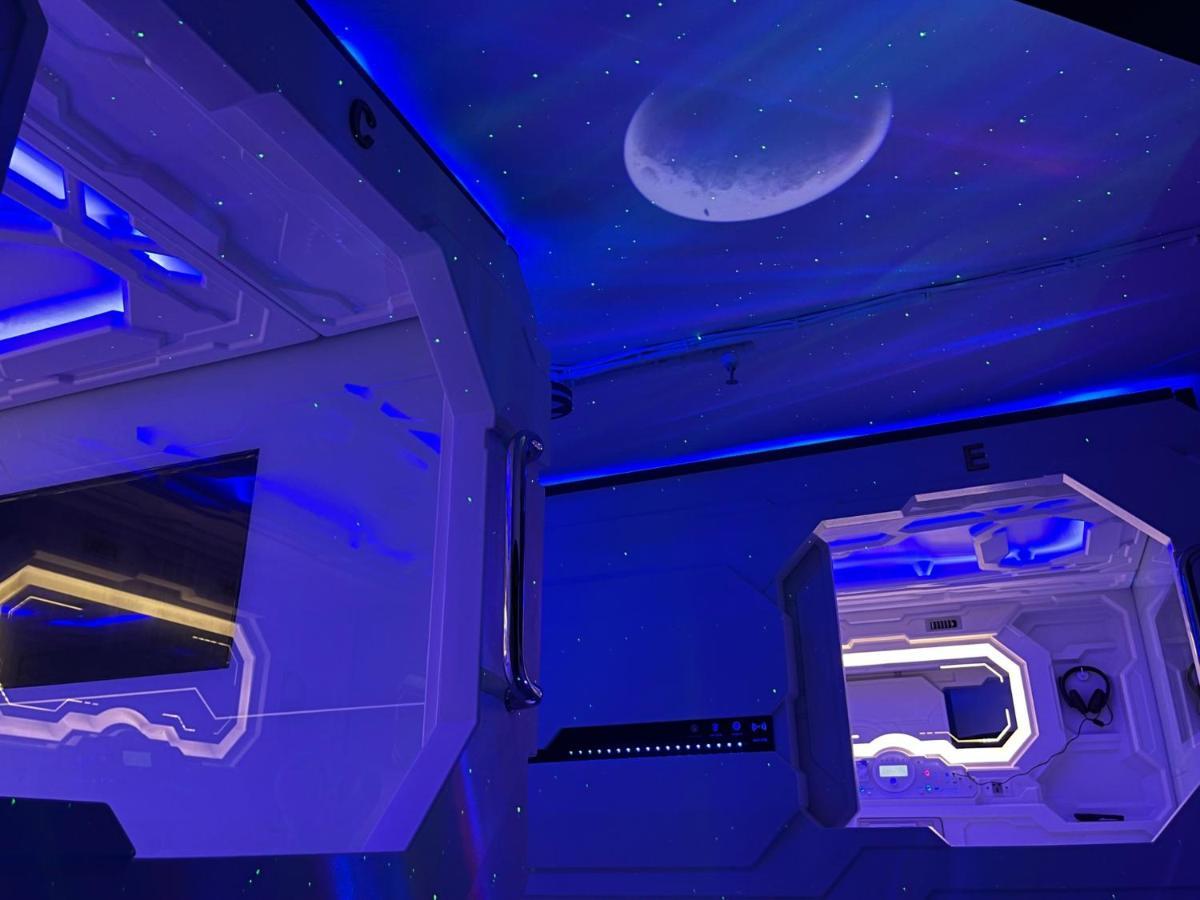 Bmax Spacepods Мактан Екстериор снимка