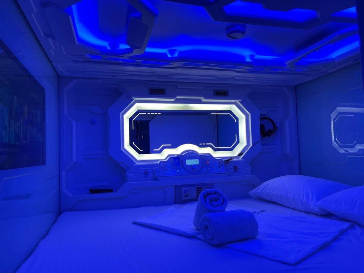 Bmax Spacepods Мактан Екстериор снимка