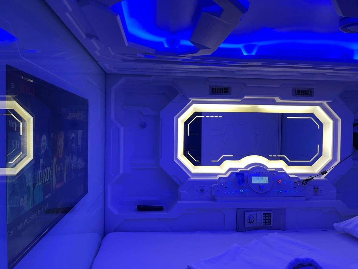 Bmax Spacepods Мактан Екстериор снимка