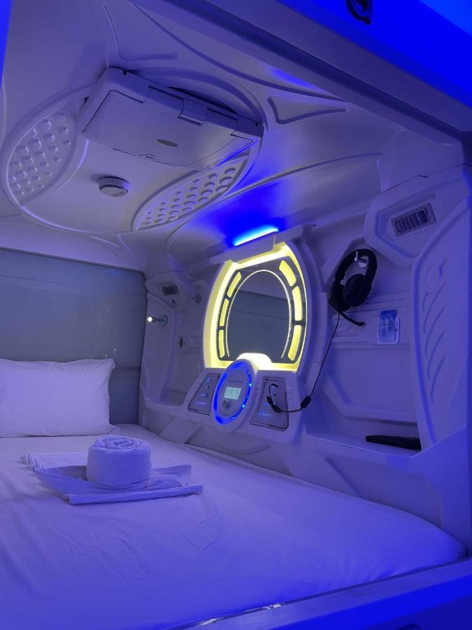 Bmax Spacepods Мактан Екстериор снимка